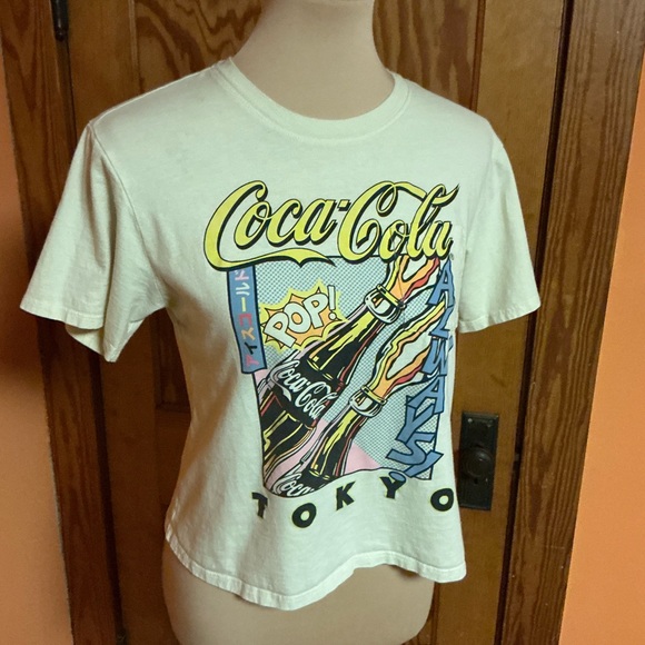 Coca-Cola Tokyo Graphic T-Shirt | Pop Art Soda Bottle Tee Short Sleeve Crewneck - Picture 9 of 10